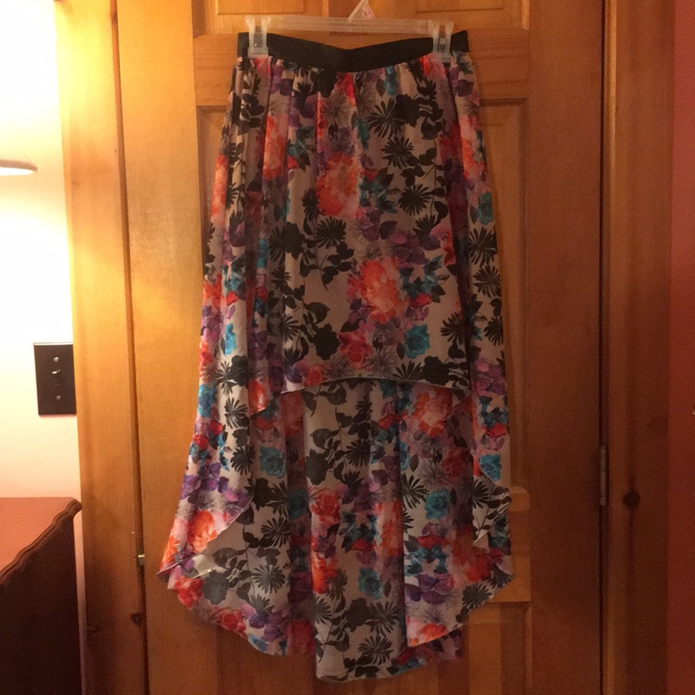 Floral hi-low skirt